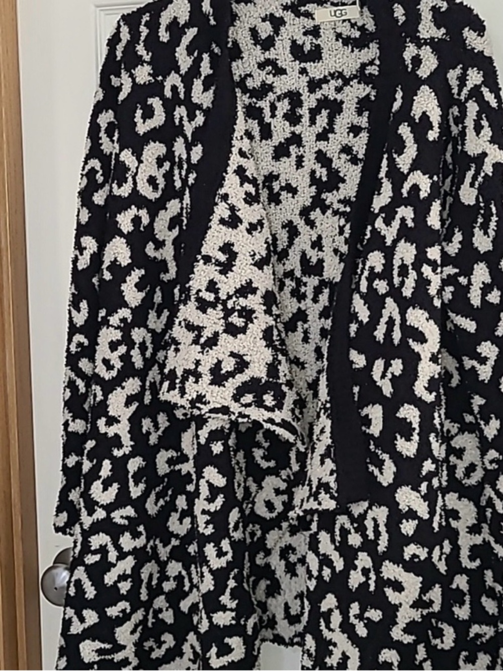 UGG Sweater Coat - Picture 6 of 7